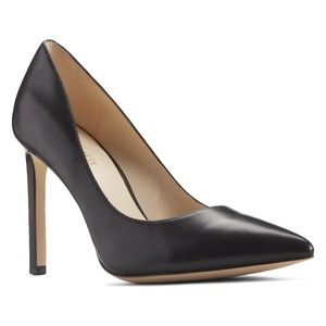 Like New! Nine West Women's Tatiana Dress Pump, Black Leather, 9.5